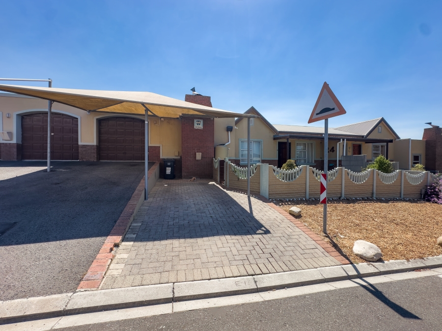 3 Bedroom Property for Sale in Ruwari Western Cape